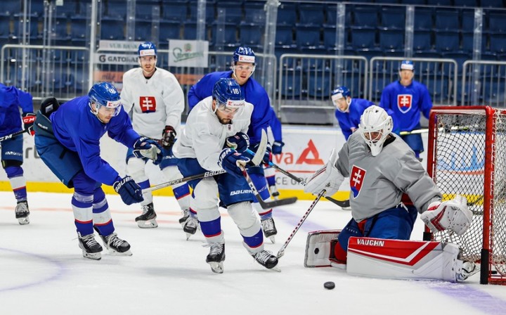 Slovenskí hokejisti už spoločne trénujú, cieľ je jednoznačný